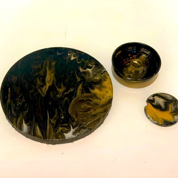 Gorgeous Handmade Gold Black and White Marble Abstract 3 Piece Home Decor Set - Picture 4 of 6